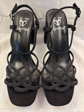 Gotta Black platform sandal